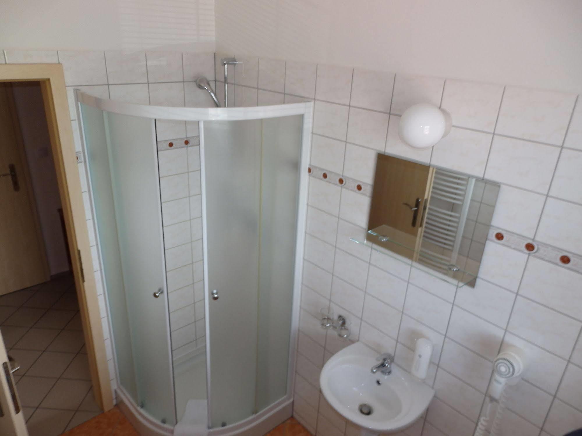 Pension Orbis Marianske Lazne Bagian luar foto